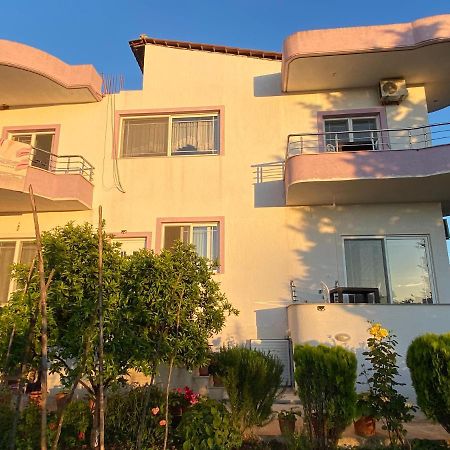 קסאמיל Guesthouse Xhimi מראה חיצוני תמונה