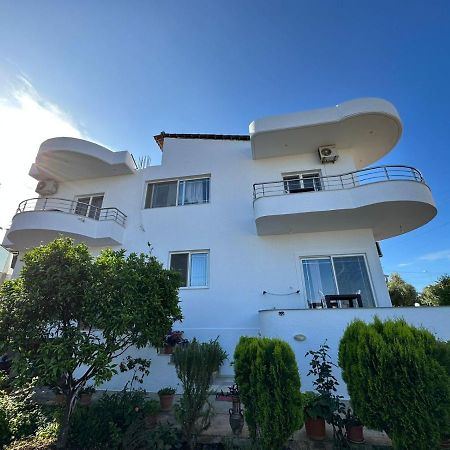 קסאמיל Guesthouse Xhimi מראה חיצוני תמונה