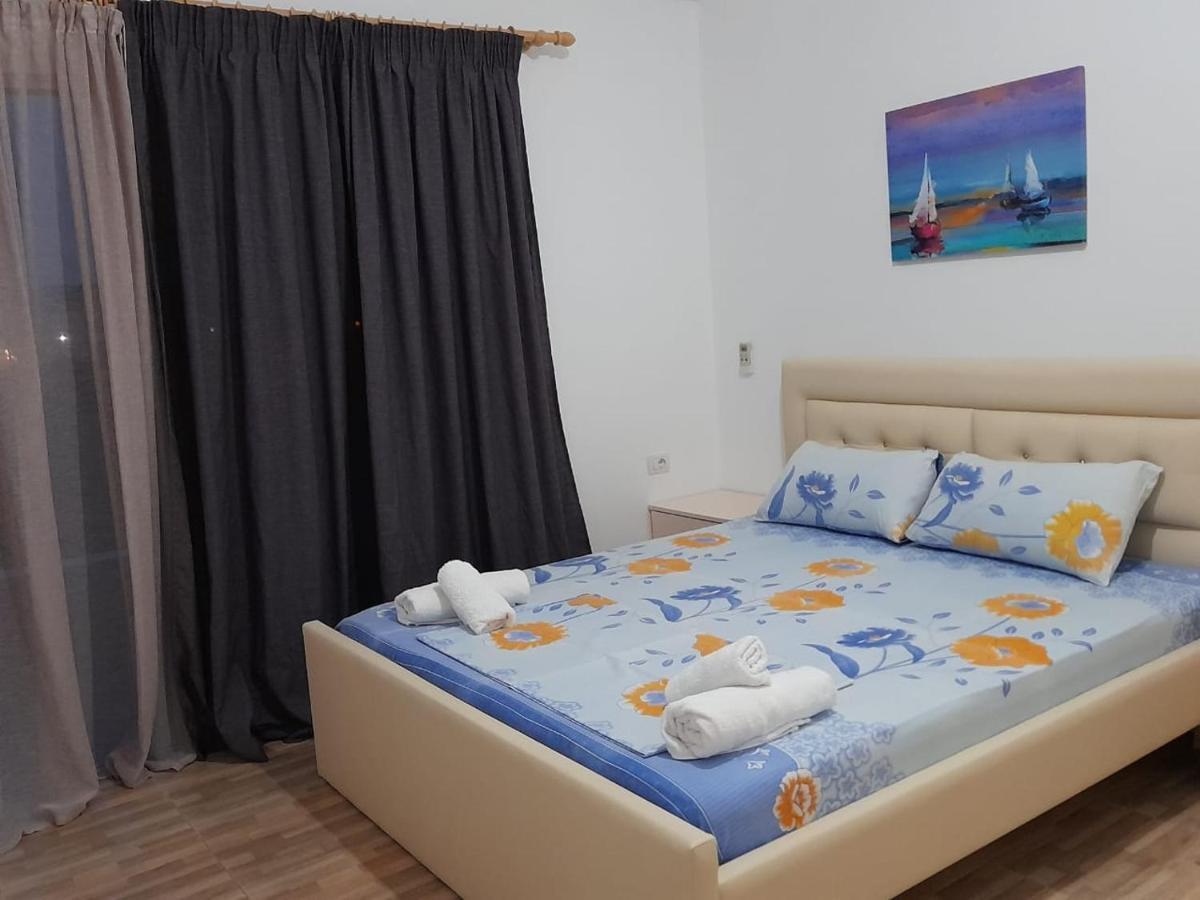 קסאמיל Guesthouse Xhimi מראה חיצוני תמונה