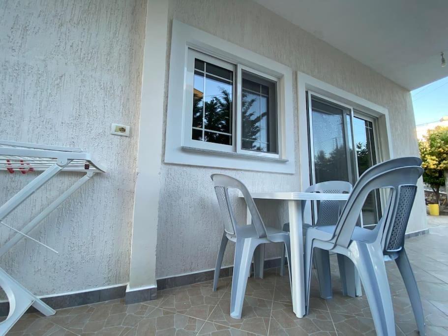 קסאמיל Guesthouse Xhimi מראה חיצוני תמונה