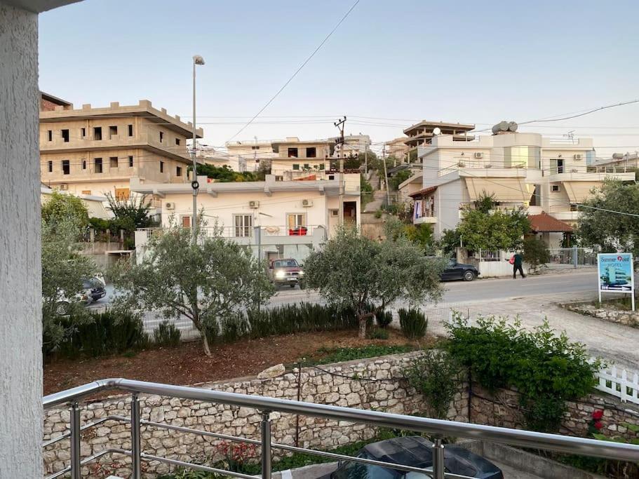 קסאמיל Guesthouse Xhimi מראה חיצוני תמונה
