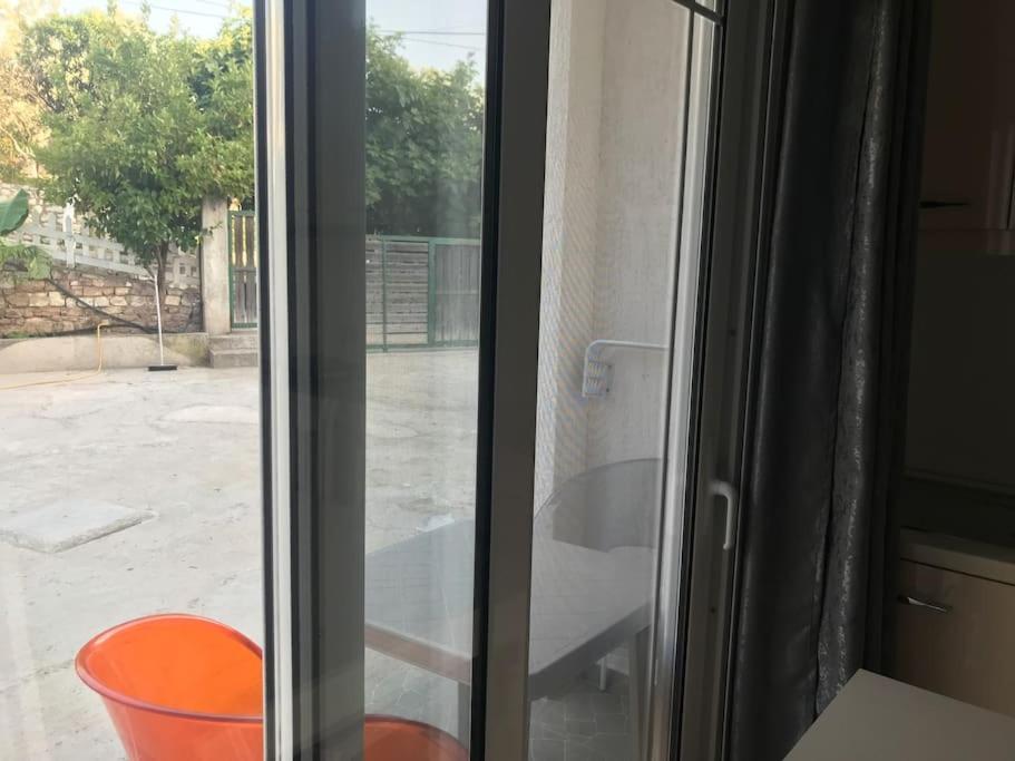 קסאמיל Guesthouse Xhimi מראה חיצוני תמונה