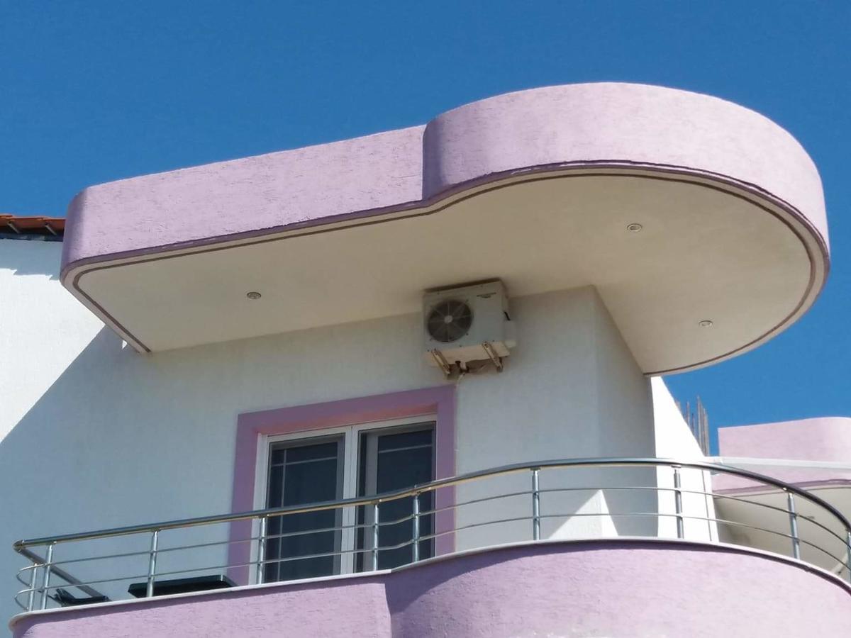 קסאמיל Guesthouse Xhimi מראה חיצוני תמונה
