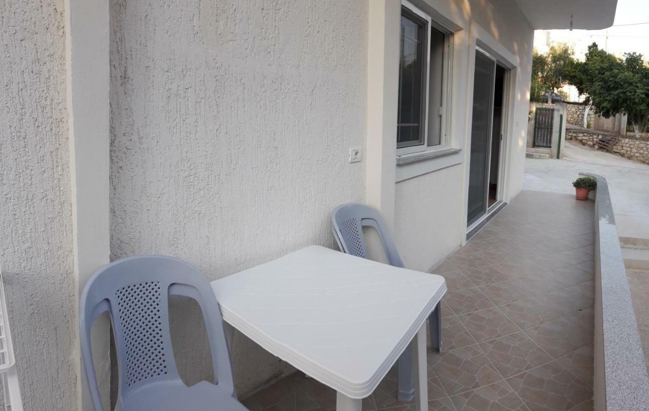 קסאמיל Guesthouse Xhimi מראה חיצוני תמונה